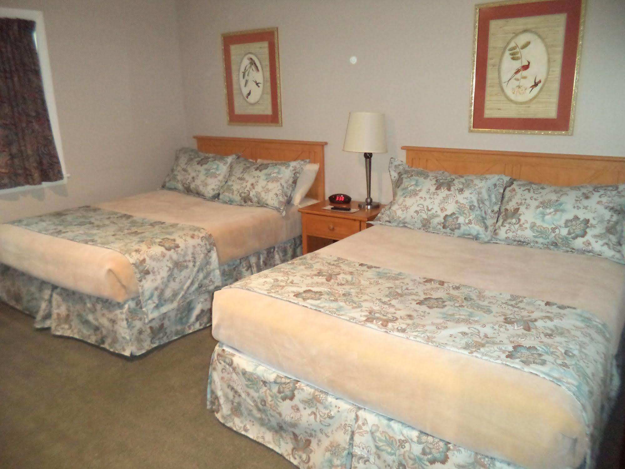 Farmington Colonial Valley Motel מראה חיצוני תמונה