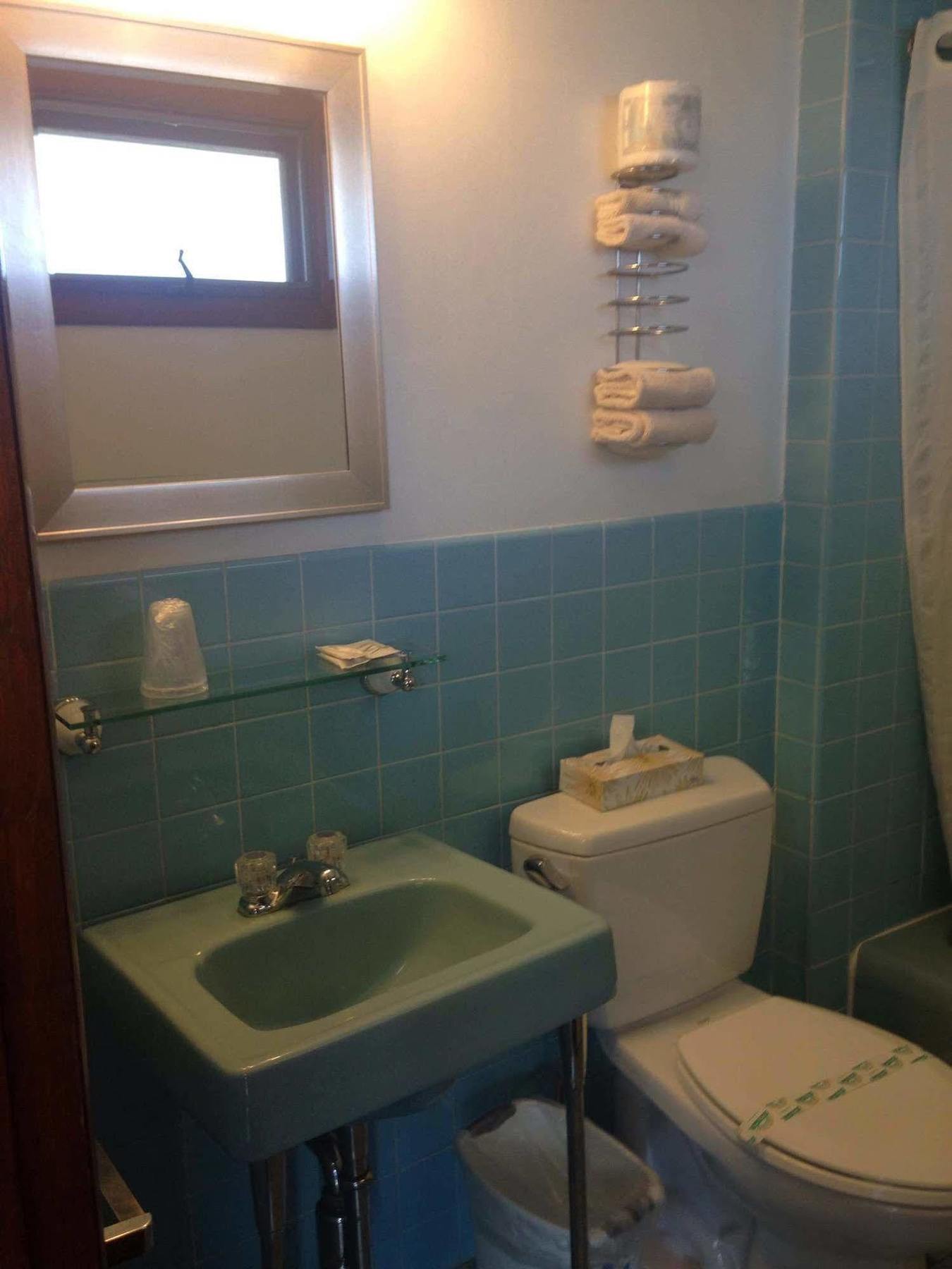 Farmington Colonial Valley Motel מראה חיצוני תמונה